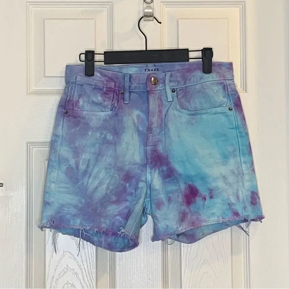 Frame Le Stevie Crop Shorts Size 25 Tie-Dye Raw Hem